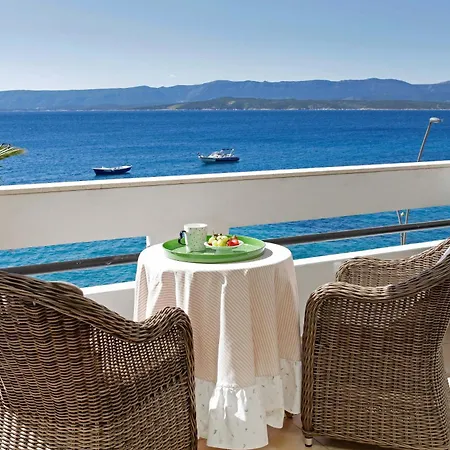 Apartment Amazing Waterfront Bol