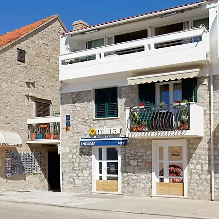 Amazing Waterfront *