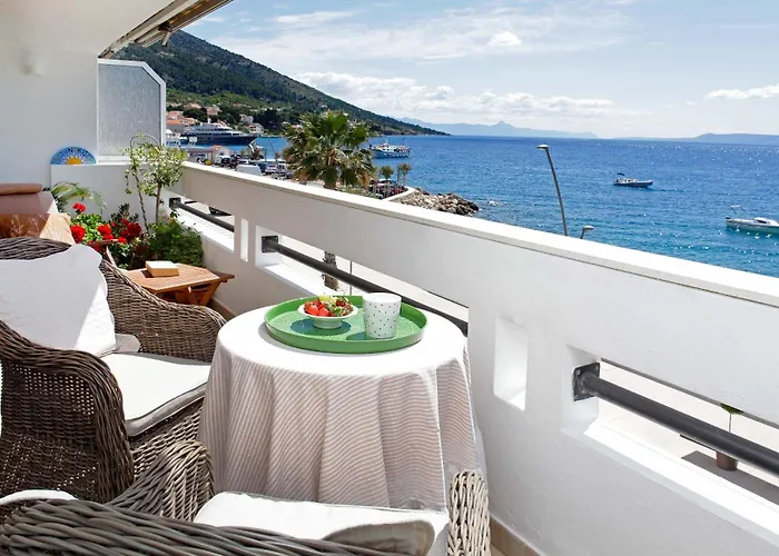 Amazing Waterfront 아파트