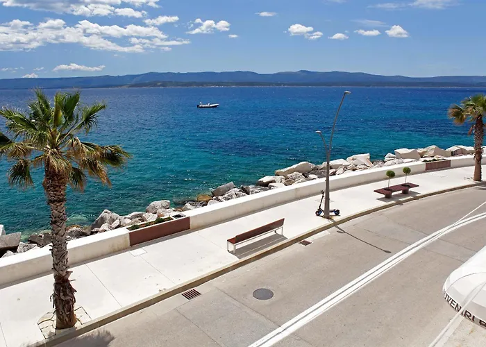 Amazing Waterfront 볼