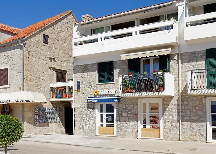 Amazing Waterfront *