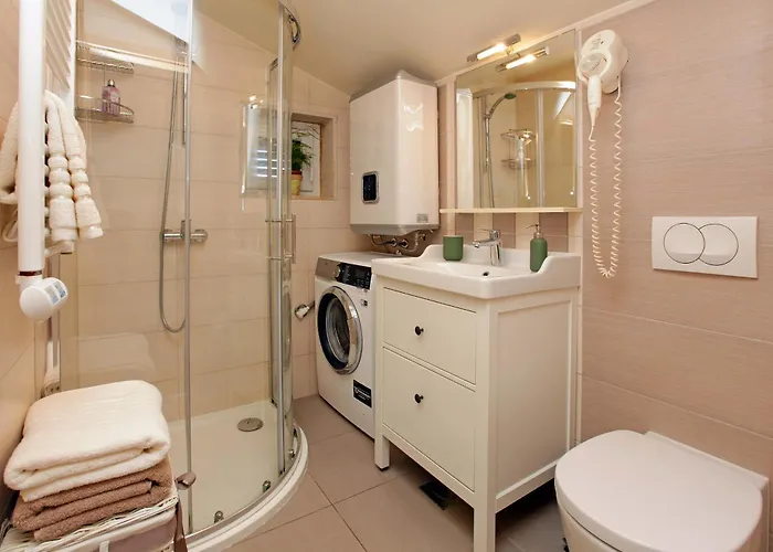 Amazing Waterfront *