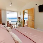 Amazing Waterfront *