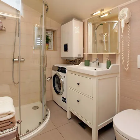 Amazing Waterfront *